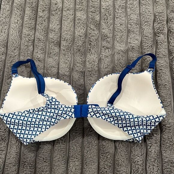 Victoria Secret Push Up Bra Bundle - Picture 3 of 9